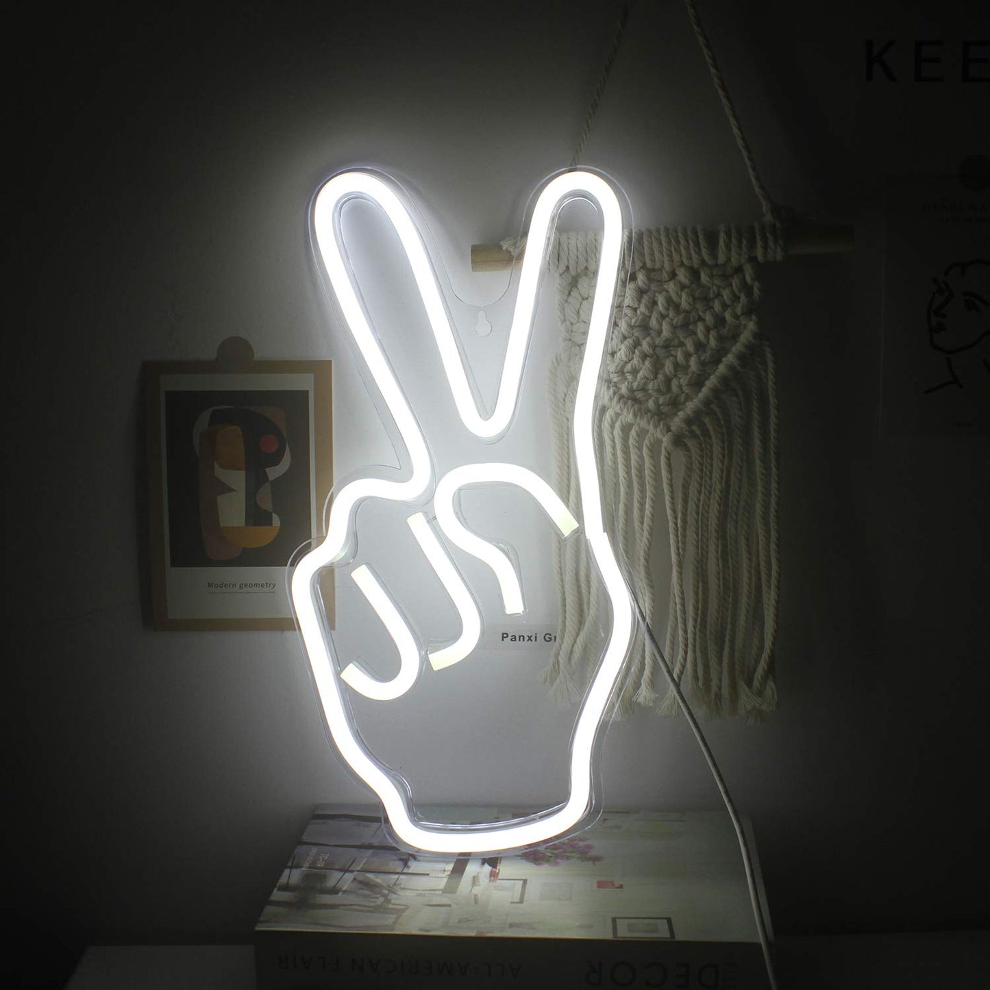 ineonlife Daisy Flower Neon Sign White Gold LED Neon Lights Boho Decor for Bedroom Wall Decor Led Sign Light Up for Room Decor Party Bedroom Classroom Wall Hanging Decoration Gifts